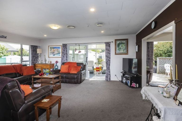 Photo of property in 10 Greenock Street, Redwood, Christchurch, 8051
