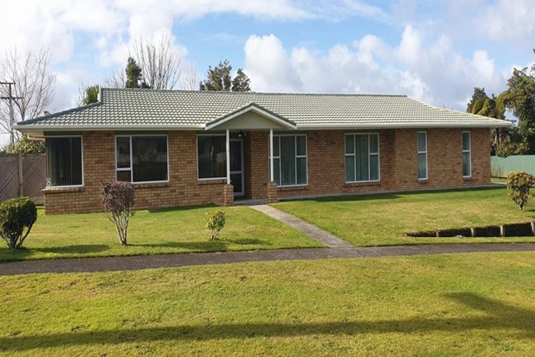 Photo of property in 2a Hamlet Street, Stratford, 4332