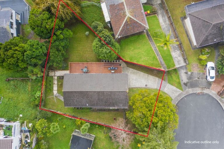 Photo of property in 8 Erica Road, Sunnynook, Auckland, 0620