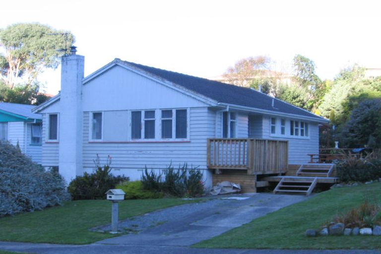 Photo of property in 57 Rangituhi Crescent, Takapuwahia, Porirua, 5022