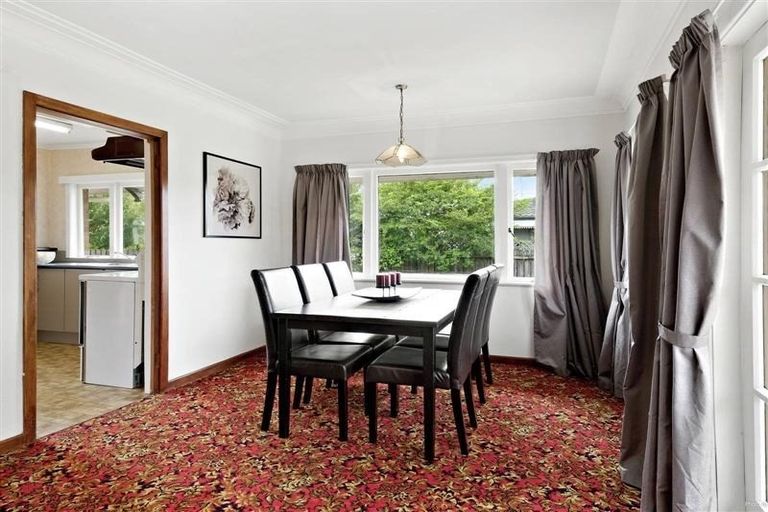 Photo of property in 699 Swanson Road, Swanson, Auckland, 0612