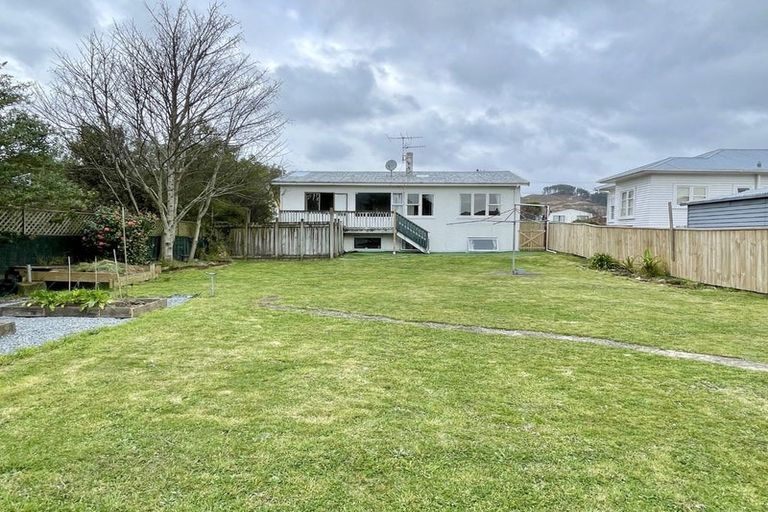 Photo of property in 72 Miro Street, Trentham, Upper Hutt, 5018