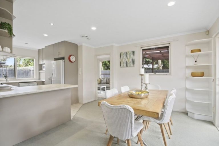 Photo of property in 25k Wellesley Road, Mangere Bridge, Auckland, 2022