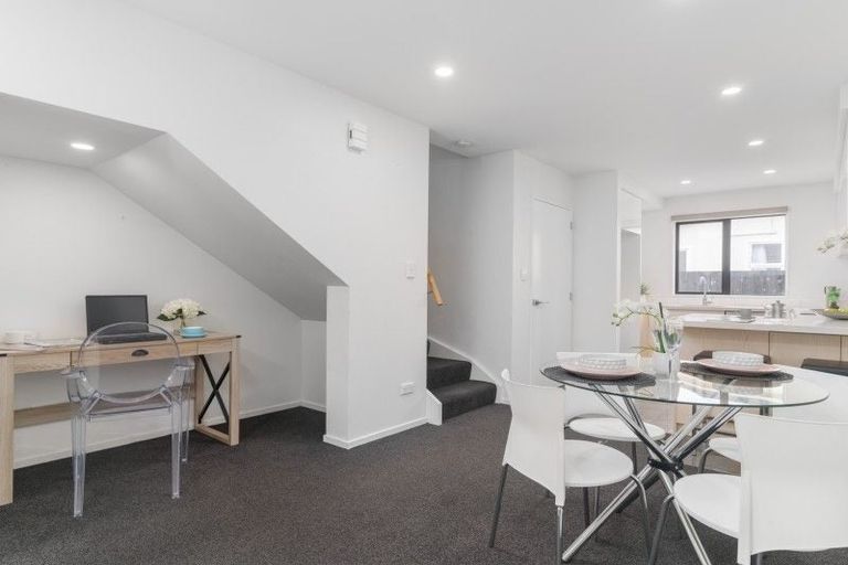 Photo of property in 8b Defoe Place, Waltham, Christchurch, 8023