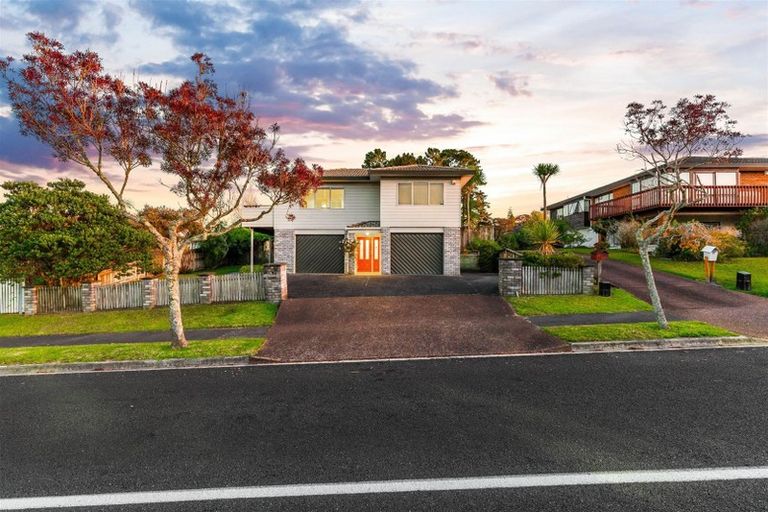 Photo of property in 31 Sturm Avenue, Massey, Auckland, 0614