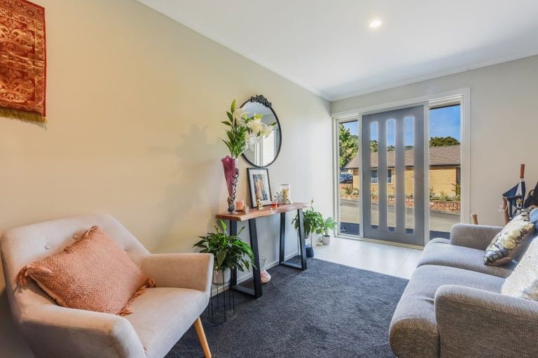 Photo of property in 118 Milton Terrace, Picton, 7220