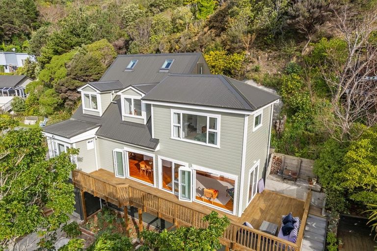 Photo of property in 84 Paremata Road, Paremata, Porirua, 5024