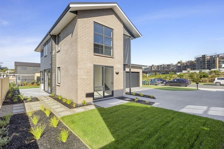 Photo of property in 106 Symes Drive, Red Beach, 0932