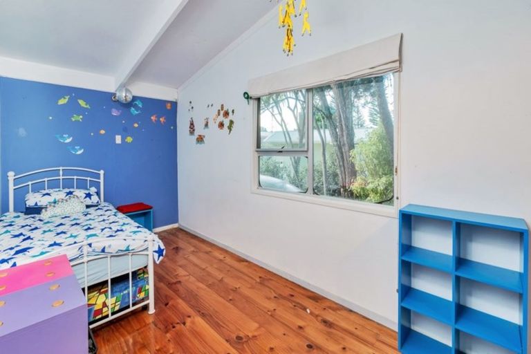 Photo of property in 22 James Mcleod Road, Shelly Beach, Helensville, 0874