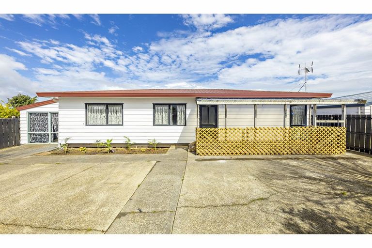 Photo of property in 1/31 Templeton Place, Clendon Park, Auckland, 2103