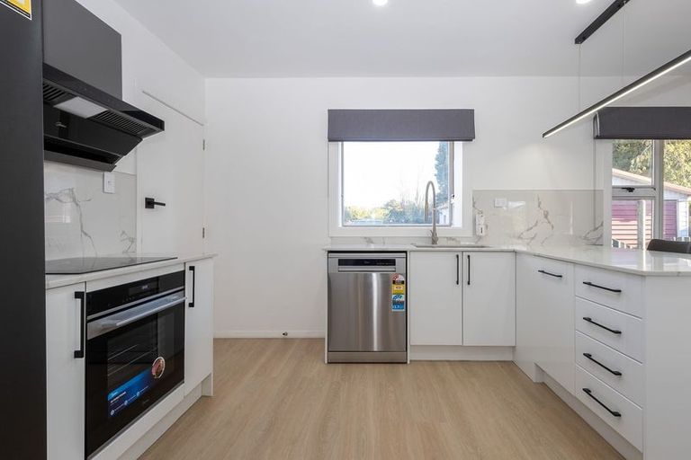 Photo of property in 9 Bevington Street, Avonhead, Christchurch, 8042