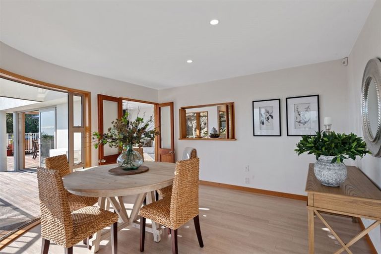 Photo of property in 210 Cannon Hill Crescent, Mount Pleasant, Christchurch, 8081