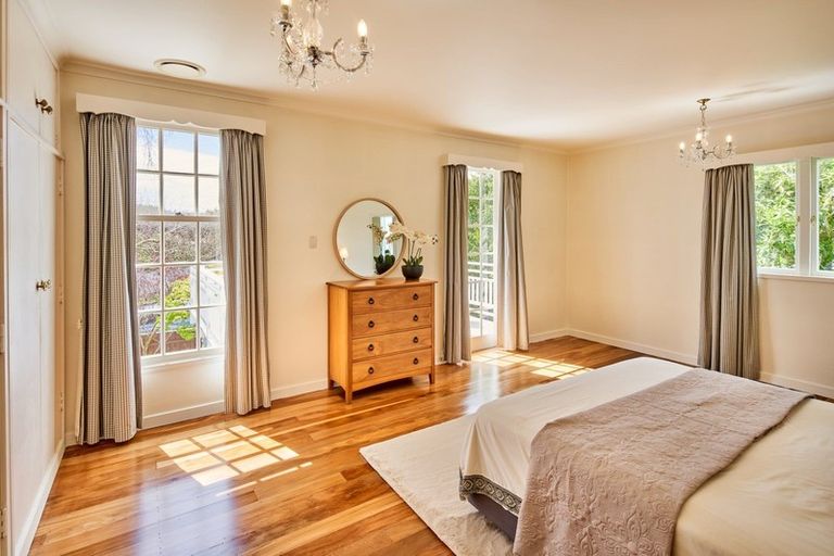 Photo of property in 2 Hautana Square, Woburn, Lower Hutt, 5010