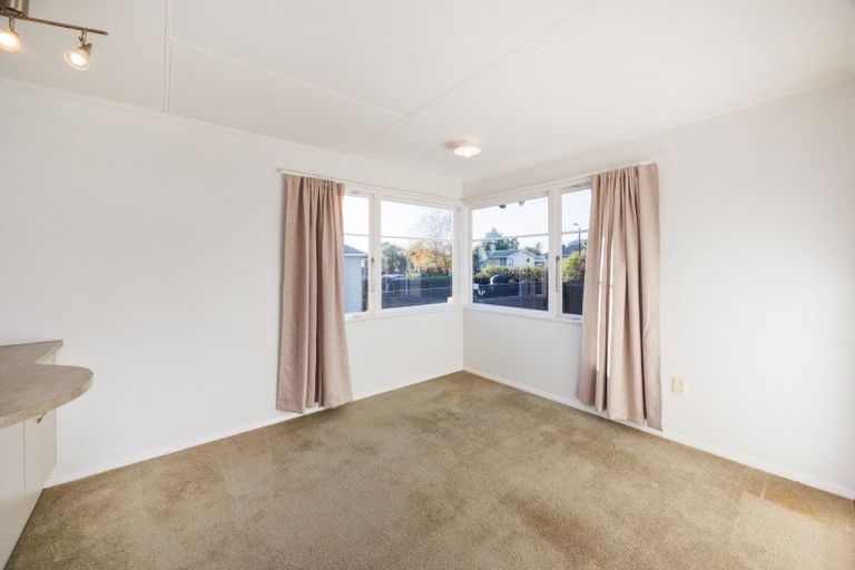 Photo of property in 26 Stephens Crescent, Highbury, Palmerston North, 4412