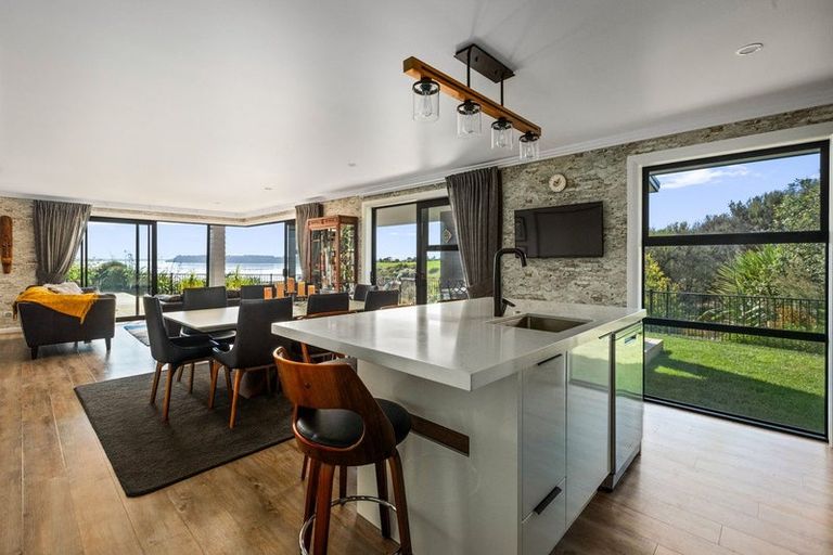 Photo of property in 30 Lakeside Terrace, Omokoroa, 3114