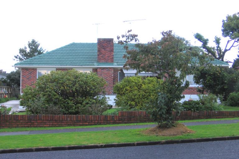 Photo of property in 13 Fitzroy Street, Papatoetoe, Auckland, 2104