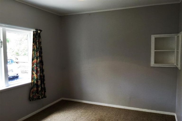 Photo of property in 19 Margaret Road, Raumati Beach, Paraparaumu, 5032