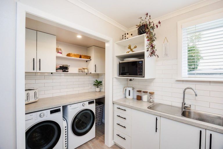 Photo of property in 6 Stafford Place, Awapuni, Palmerston North, 4412