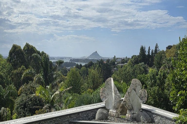 Photo of property in 34 Holcombrooke Lane, Welcome Bay, Tauranga, 3175