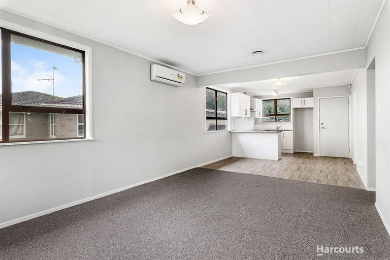 Photo of property in 132 Chichester Drive, Rosehill, Papakura, 2113