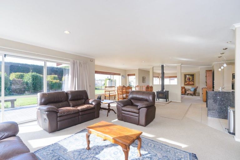 Photo of property in 44 Phillips Street, Sanson, 4817