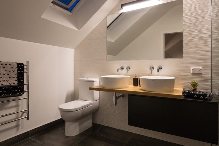 Photo of property in 10 Tauwaka Crescent, Riverhead, 0820