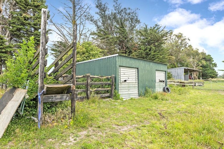 Photo of property in 169 Gartys Road, Leithfield, Amberley, 7481