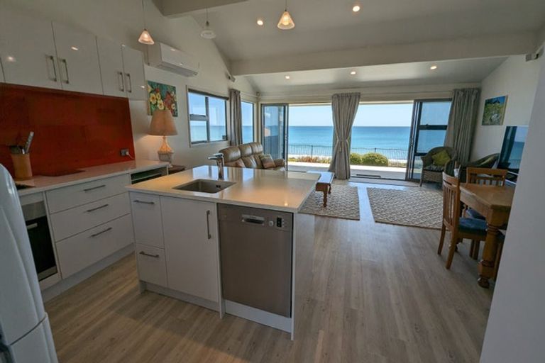 Photo of property in 355 Pukehina Parade, Pukehina, Te Puke, 3189