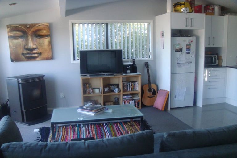 Photo of property in 145 Wiseley Road, West Harbour, Auckland, 0618