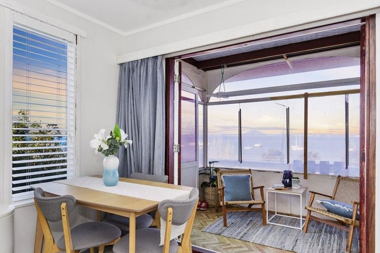 Photo of property in 39 Harbour View Road, Omokoroa, 3114