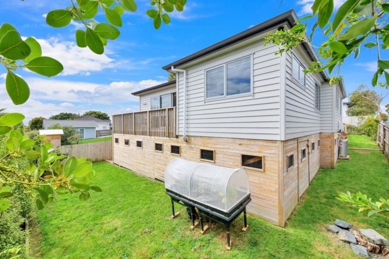 Photo of property in 237a Sturges Road, Henderson, Auckland, 0612