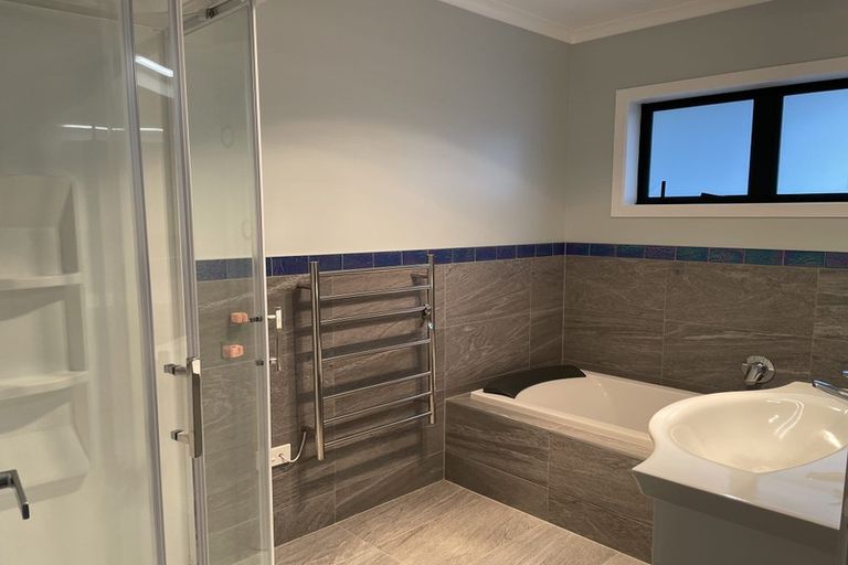 Photo of property in 4 Yusef Way, Levin, 5510