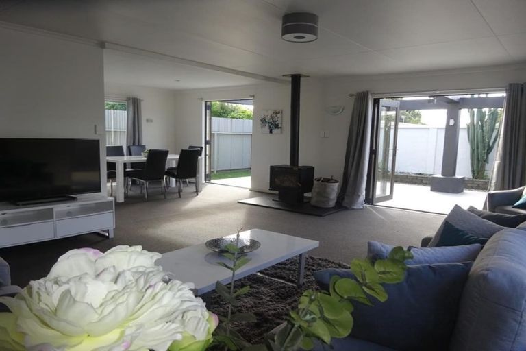 Photo of property in 101a King Street, Taradale, Napier, 4112