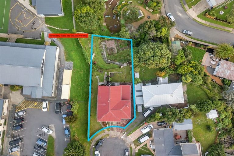 Photo of property in 14 Spey Place, Papakowhai, Porirua, 5024