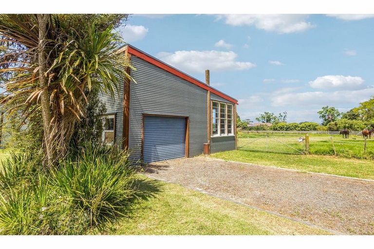 Photo of property in 1059 Pouto Road, Te Kopuru, 0391