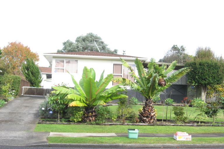 Photo of property in 13 Blanche Way, Half Moon Bay, Auckland, 2012