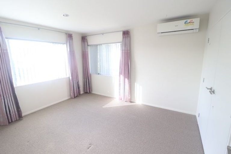 Photo of property in 7 Andy Crescent, Flat Bush, Auckland, 2016