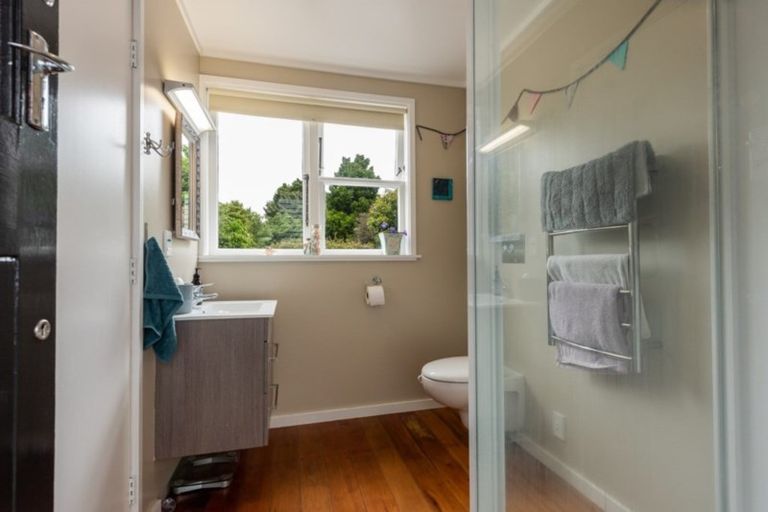 Photo of property in 5 Friend Street, Karori, Wellington, 6012