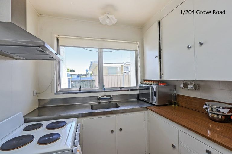 Photo of property in 1/204 Grove Road, Mayfair, Hastings, 4122