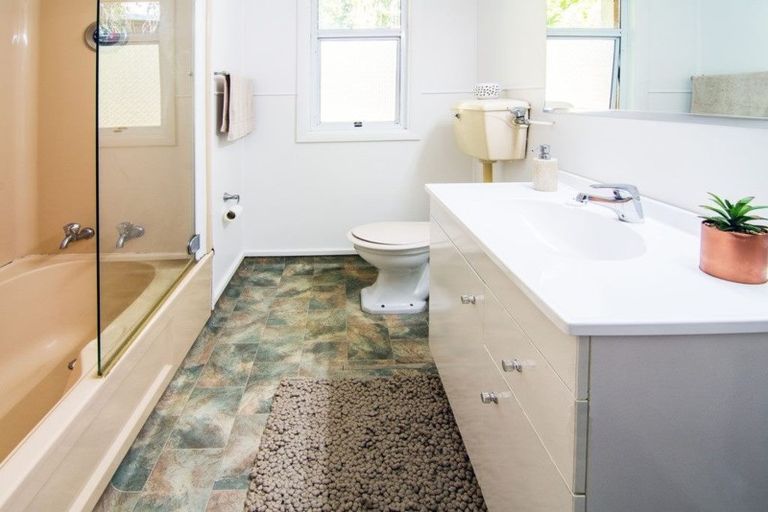 Photo of property in 17a Keir Crescent, Lansdowne, Masterton, 5810