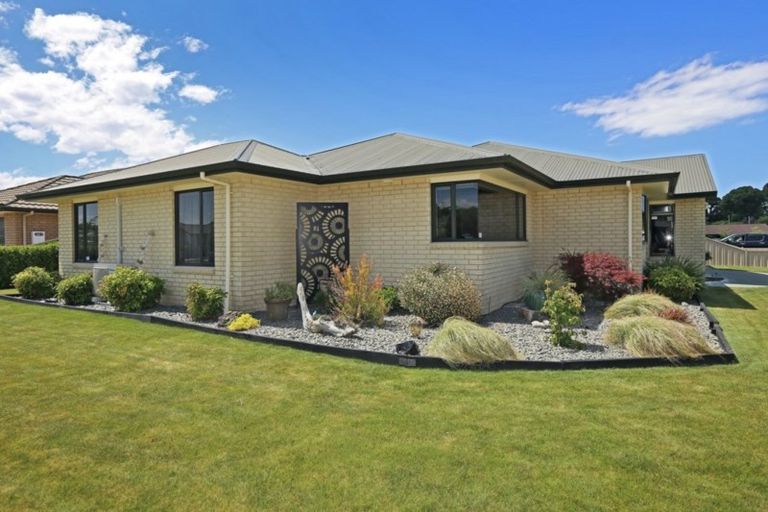 Photo of property in 205 Frimley Oaks, Frimley, Hastings, 4120