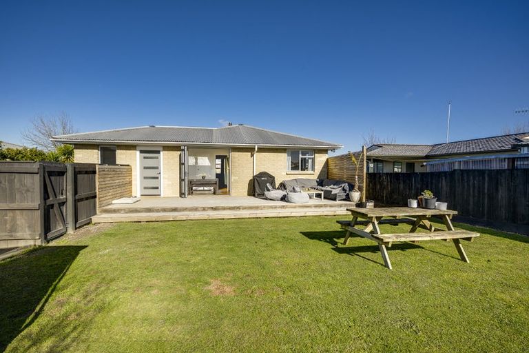 Photo of property in 8 Lyttelton Crescent, Tamatea, Napier, 4112