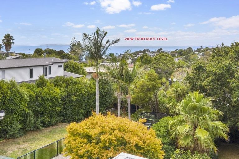 Photo of property in 10 Sandford Street, Campbells Bay, Auckland, 0630