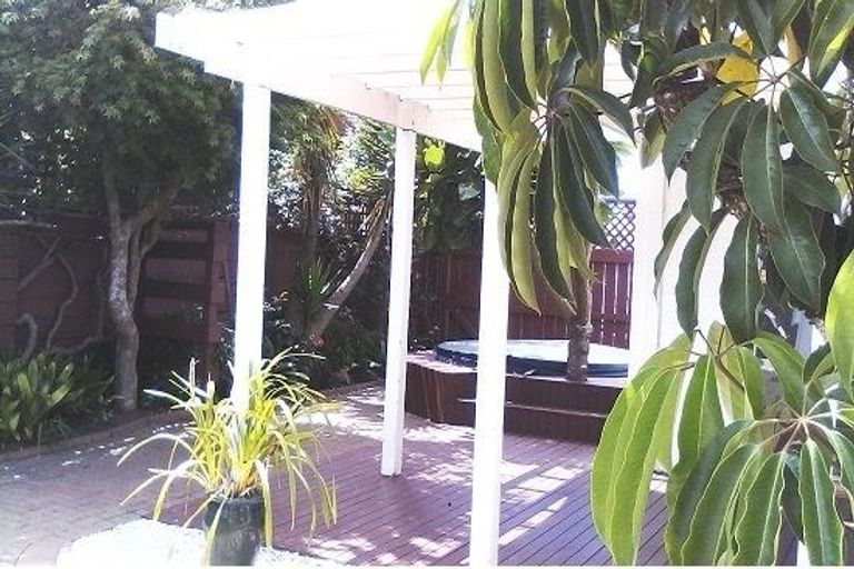 Photo of property in 1/57 Killarney Street, Takapuna, Auckland, 0622