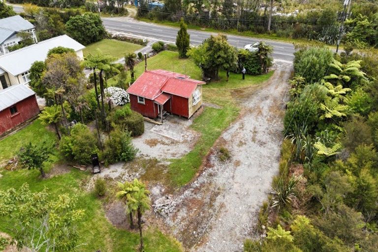 Photo of property in 18 Mcgill Street, Waimangaroa, Westport, 7891