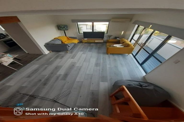 Photo of property in 1/2 Valecrest Place, Bayview, Auckland, 0629