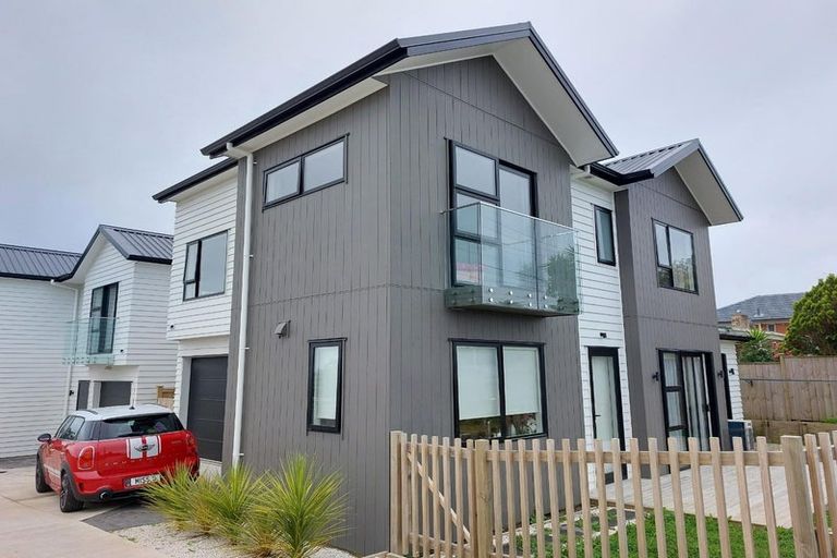 Photo of property in 54a Bleakhouse Road, Howick, Auckland, 2014