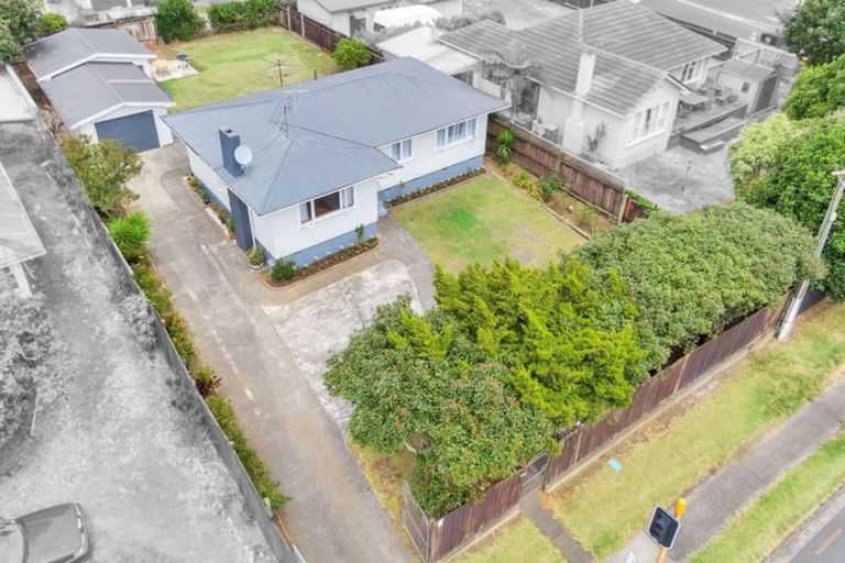 Photo of property in 120 Mahia Road, Manurewa, Auckland, 2102