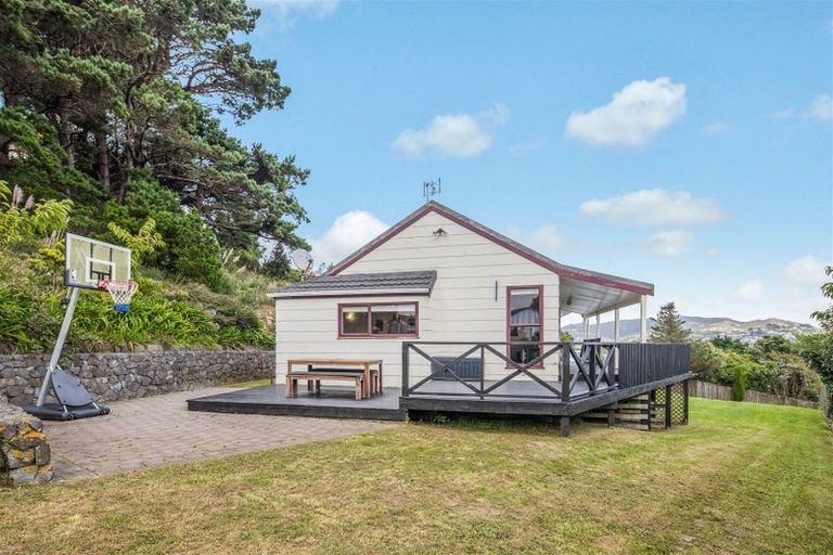 Photo of property in 140 Mark Avenue, Grenada Village, Wellington, 6037