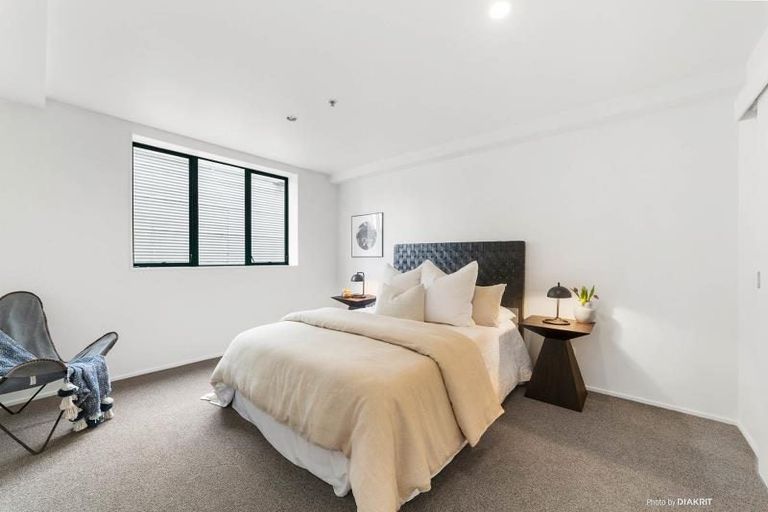 Photo of property in Courtenay Apartments, 606/120 Courtenay Place, Te Aro, Wellington, 6011
